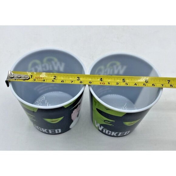 Wicked The Musical Souvenir Plastic Cup Tumbler 10 oz Lot of 2 Broadway Souvenir - Picture 6 of 9